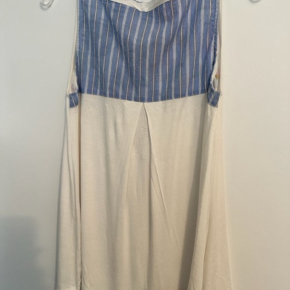 Women Top - Picture 3 of 4